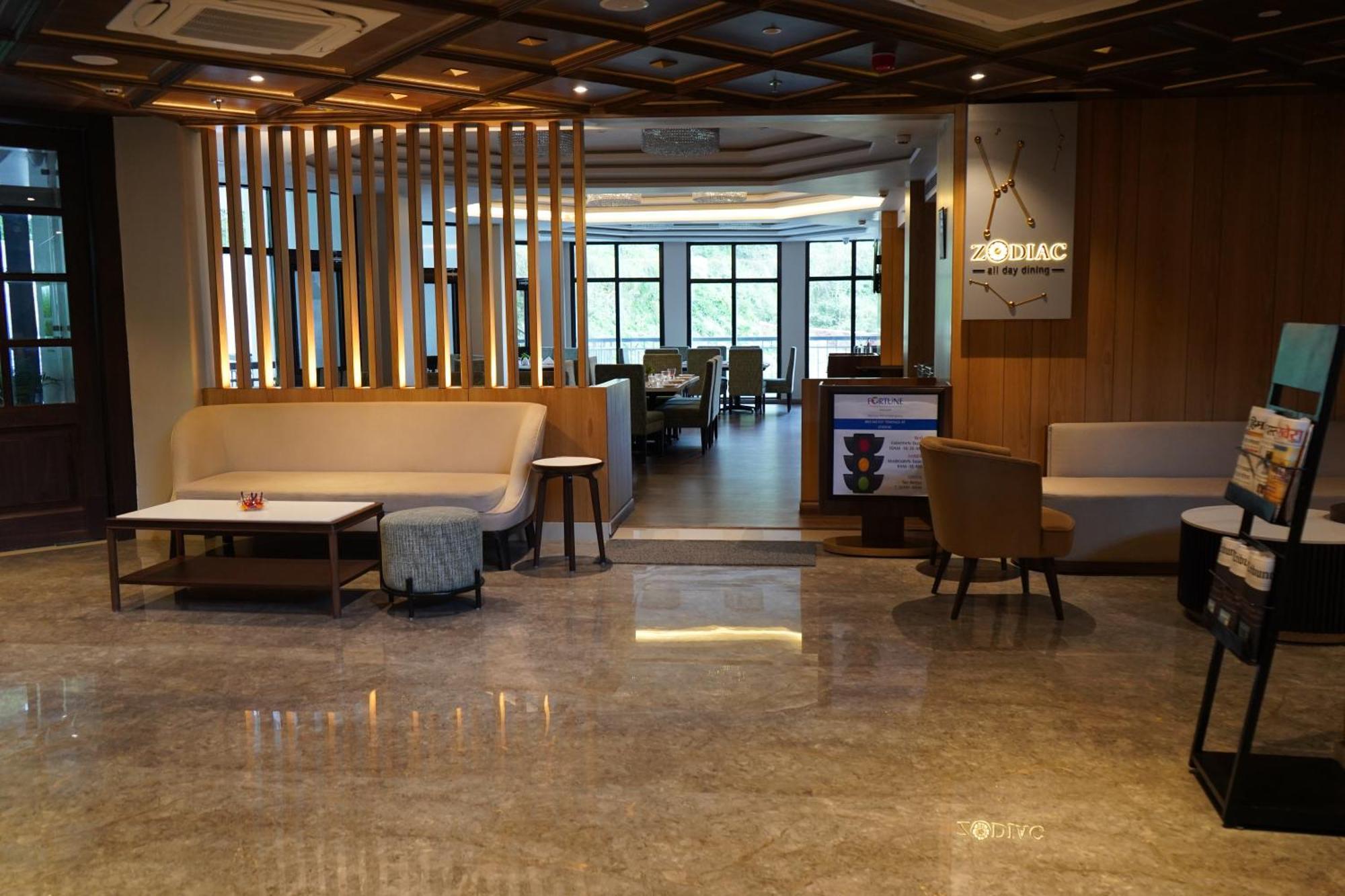 Fortune Khajjiar - Member Itc Hotels' Group Εξωτερικό φωτογραφία